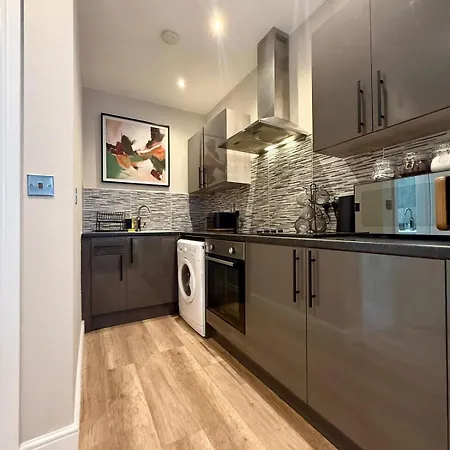 Cozy In Centre! * Bradford (West Yorkshire)